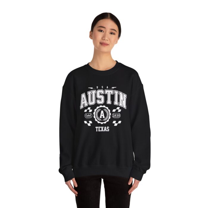 Austin Texas TX Vintage Sports Design Sweatshirt - Retro Athletic Pullover for Men and Women - Image 4