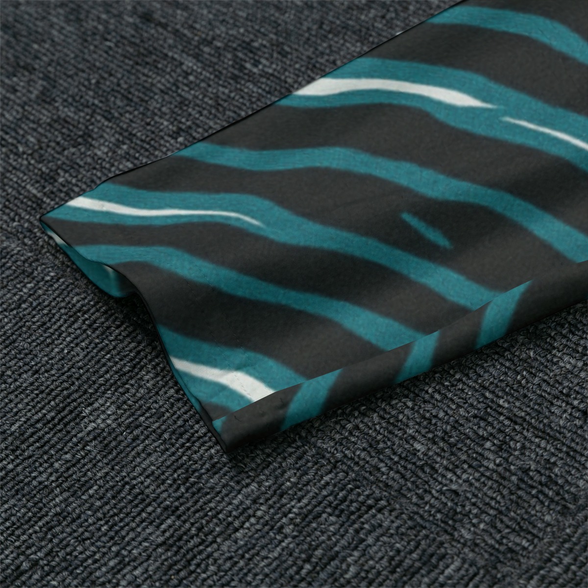 Philadelphia Eagles Zubaz All-Over Print Men's Raglan Sleeve Pajamas With Wide Ankles - Image 4