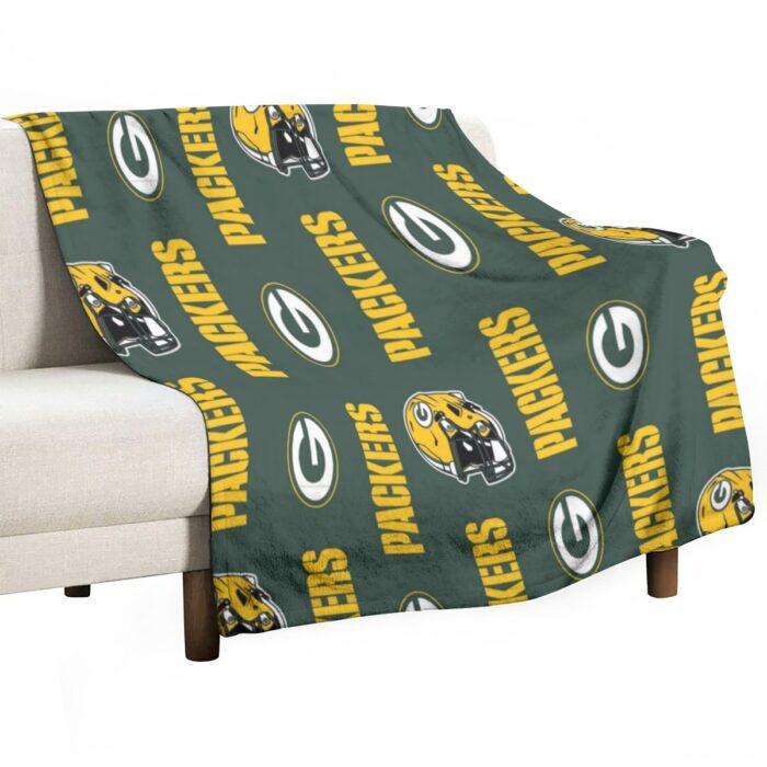 Green Bay Packers Single-Side Printing Flannel Blanket - Image 3