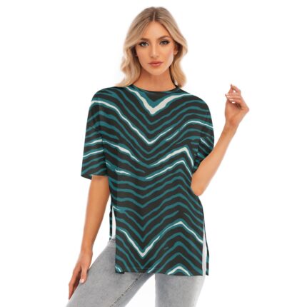 Philadelphia Eagles Zubaz Women's Short Sleeves T-shirt With Hem Split